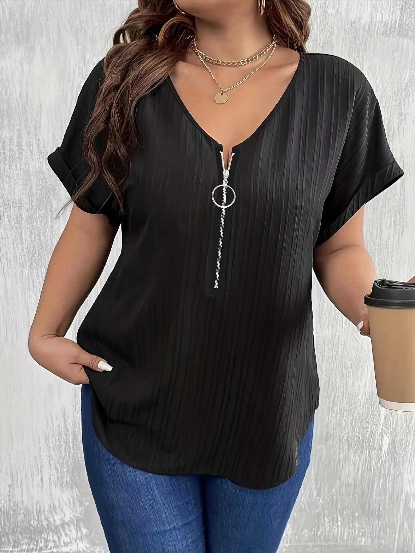 Plus Size Textured Blouse with Fashionable Half-Zip - Flattering V-Neck & Short Sleeves - Perfect Casual Elegance for Spring - Curvy Womens Wardrobe Must-Have